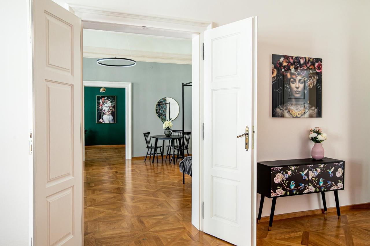 פראג New Stylish 3 Suites Bedrooms Apt In Mala Strana - N2Nd מראה חיצוני תמונה
