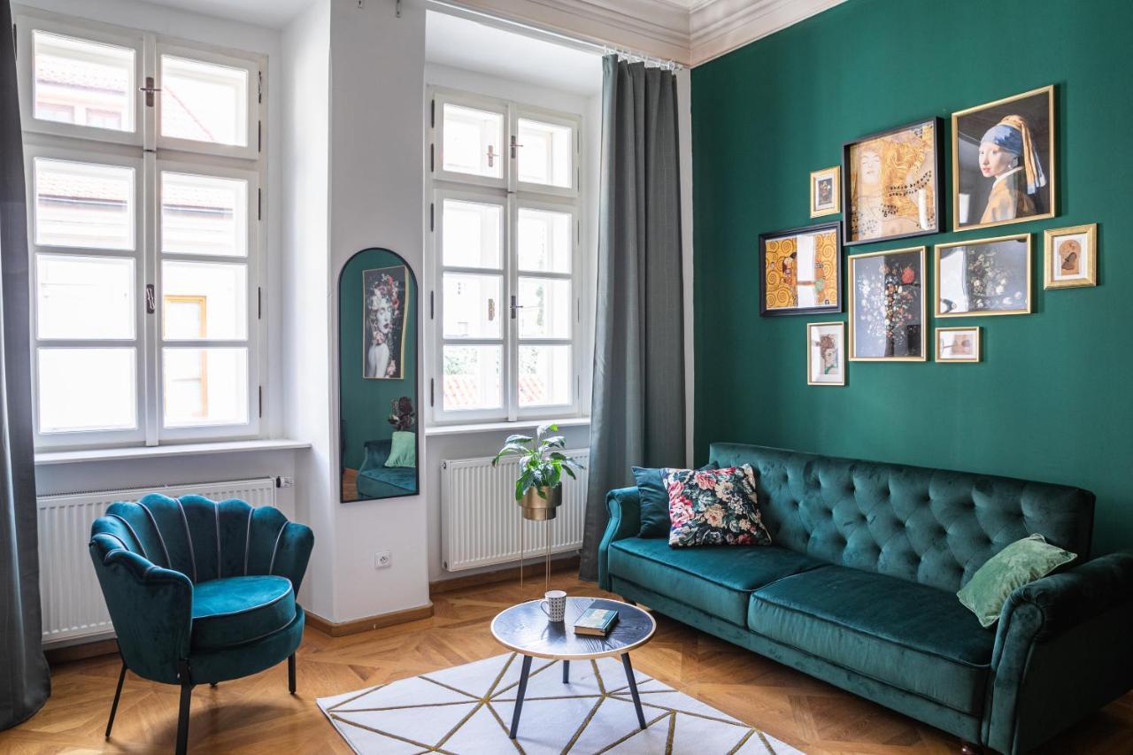 פראג New Stylish 3 Suites Bedrooms Apt In Mala Strana - N2Nd מראה חיצוני תמונה