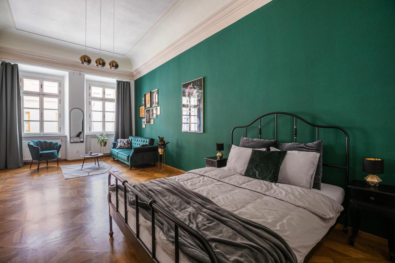 פראג New Stylish 3 Suites Bedrooms Apt In Mala Strana - N2Nd מראה חיצוני תמונה